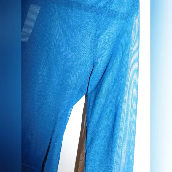 Mesh LS TNeck - Picture 10 of 12